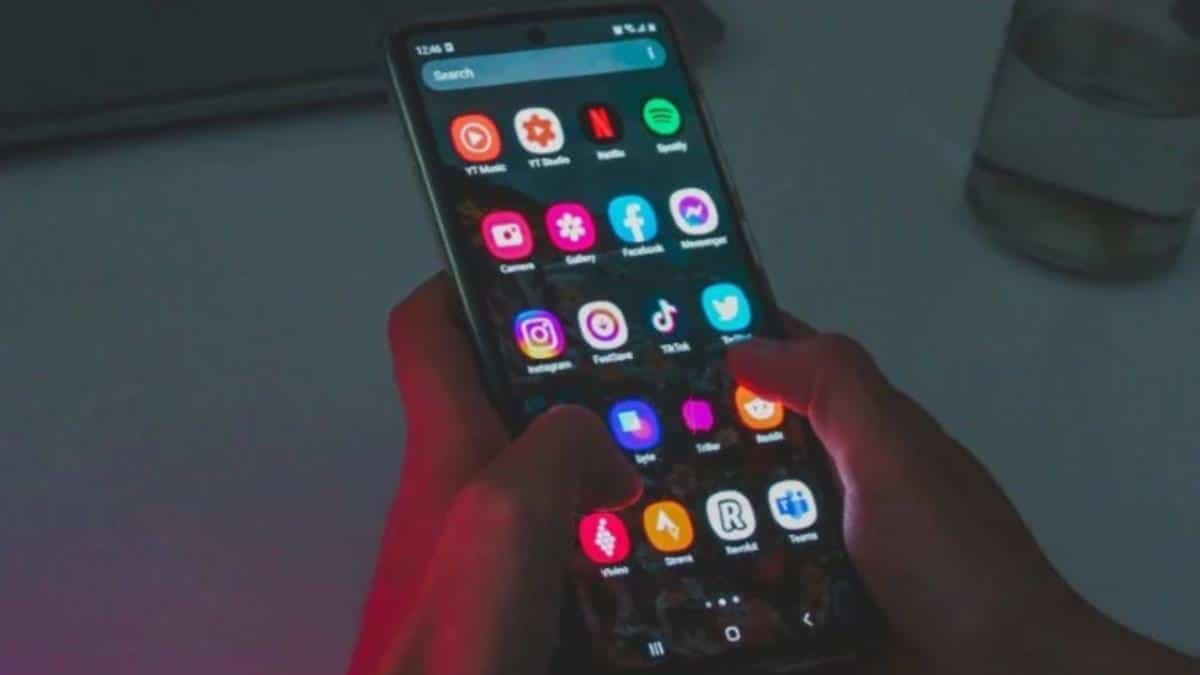 How to lock apps in samsung